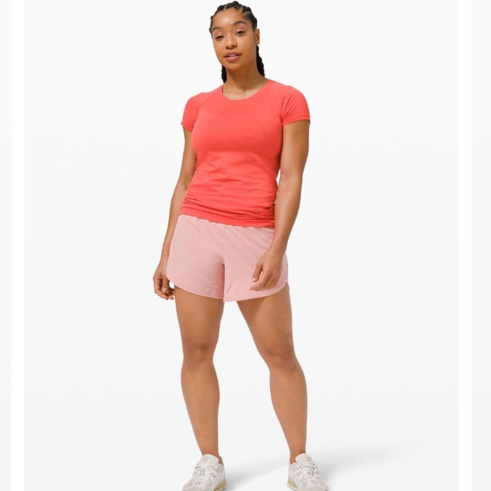 🍋Lululemon Track That Mid-Rise Lined Short 5”, Pink Puff, SZ 4